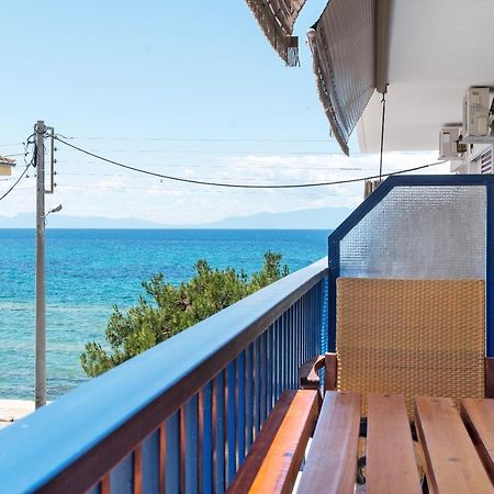 Seafront 2 Bedrooms Apartment Nea Irakleia Extérieur photo